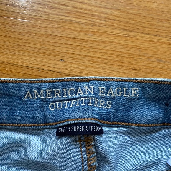 American Eagle Midi Jean Shorts - Picture 4 of 4